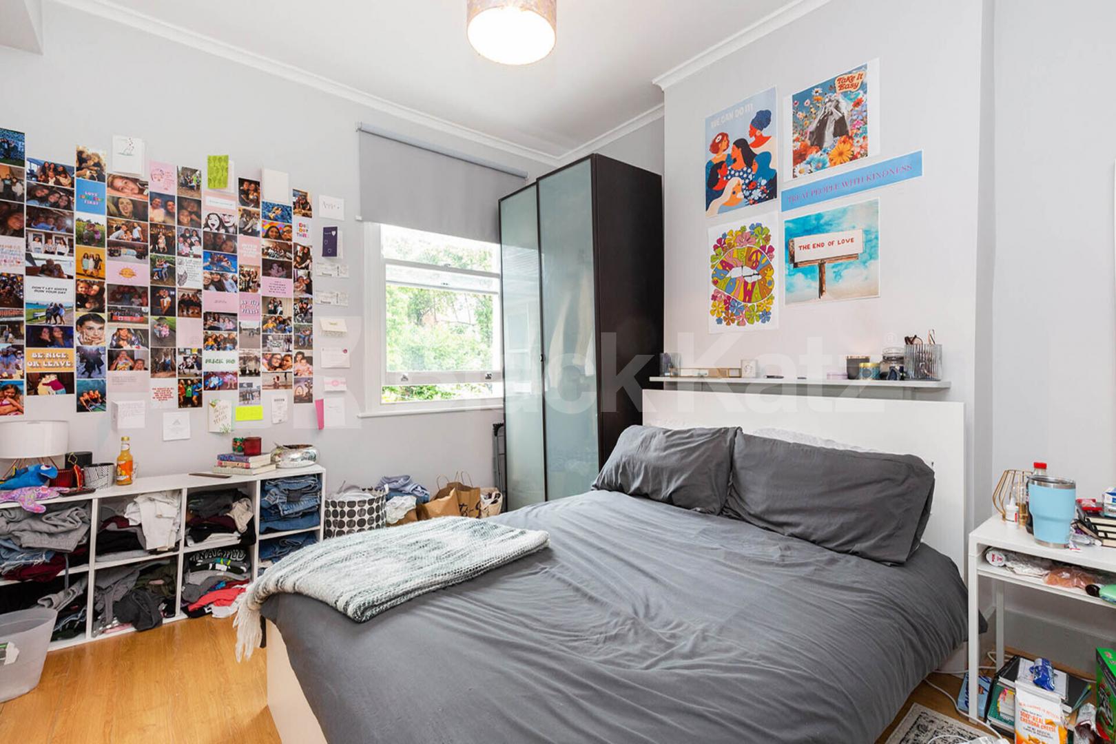 Large 6 bedroom house with 2 bathrooms and close to Archway Station Parolles Road, Archway